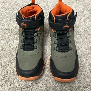 High Sierra Hiking Boots